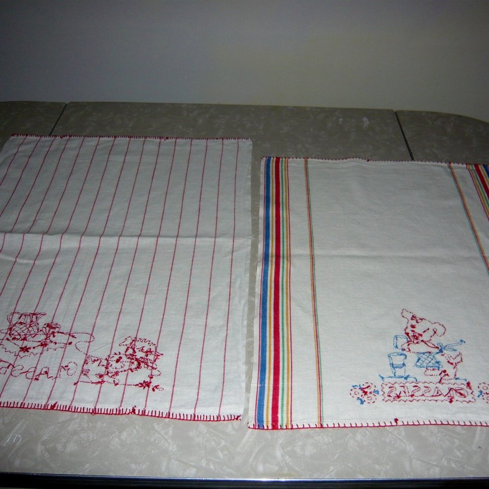 Vintage Mint set Bar kitchen Dishes towels, linen